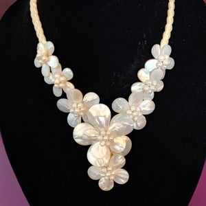 Shell Flower Necklace